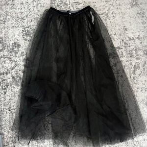 Black long tulle skirt